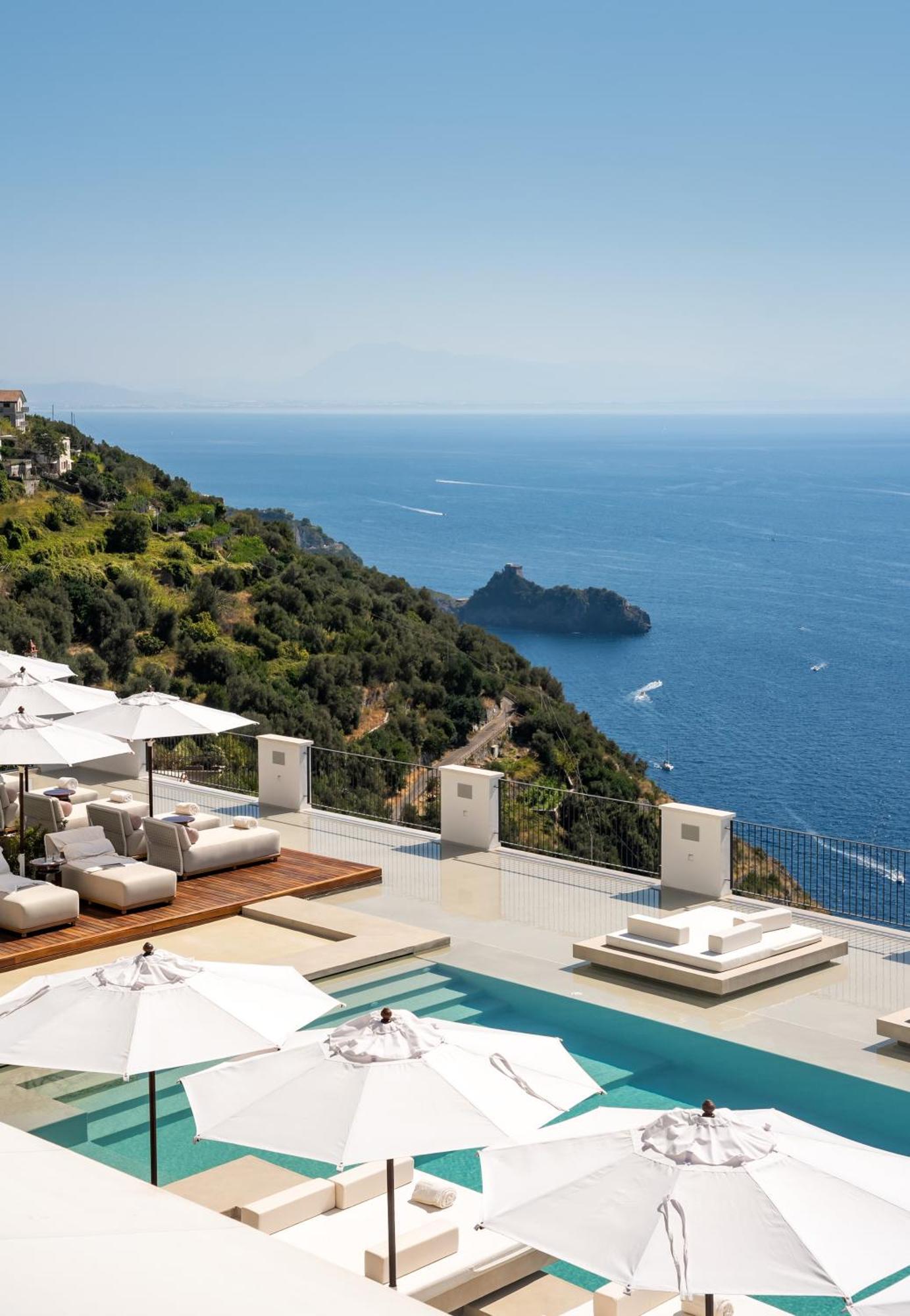 Furore Grand Hotel Екстериор снимка