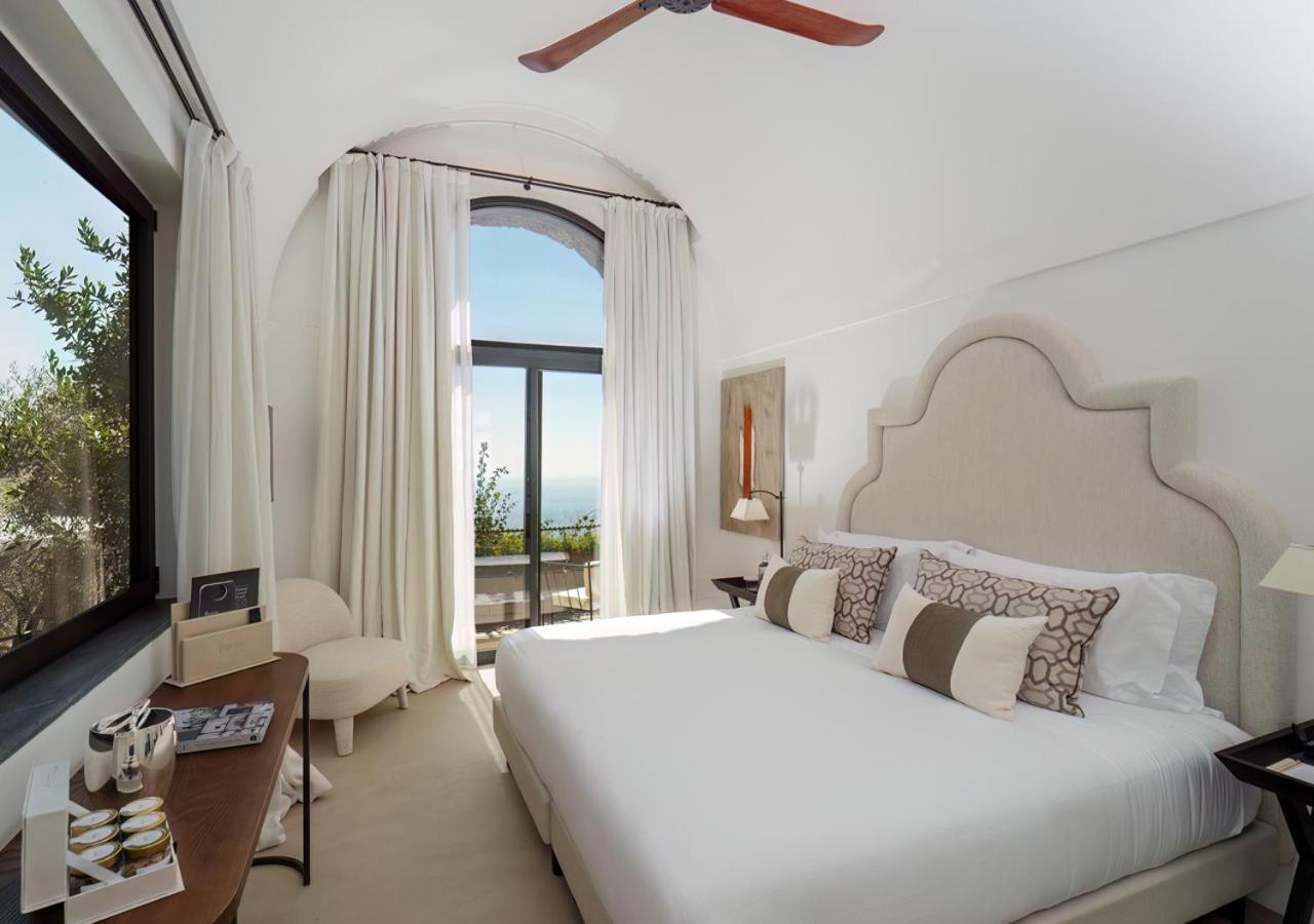 Furore Grand Hotel Екстериор снимка