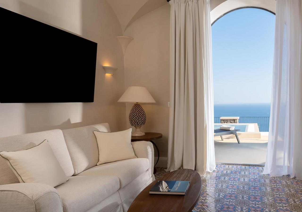 Furore Grand Hotel Екстериор снимка