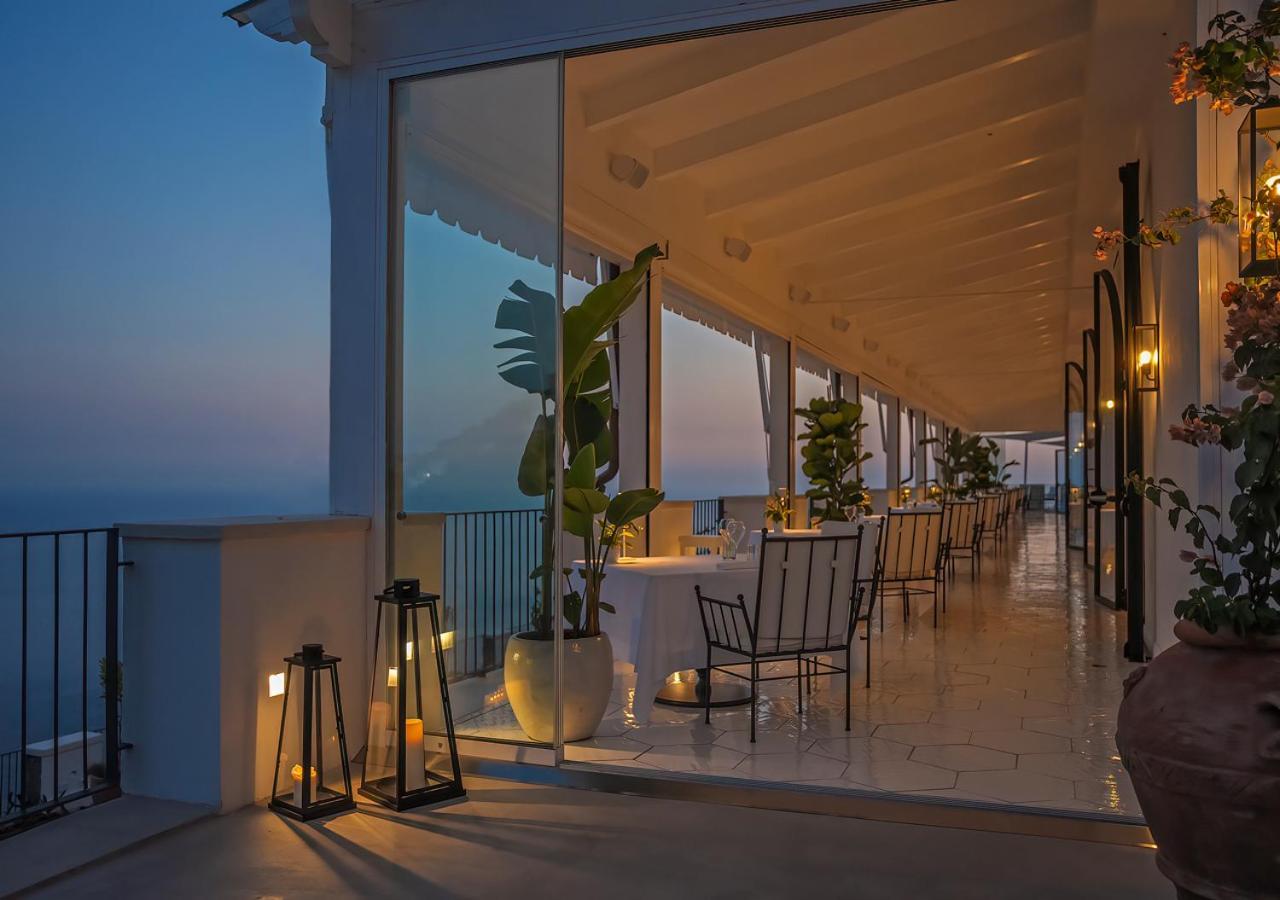 Furore Grand Hotel Екстериор снимка