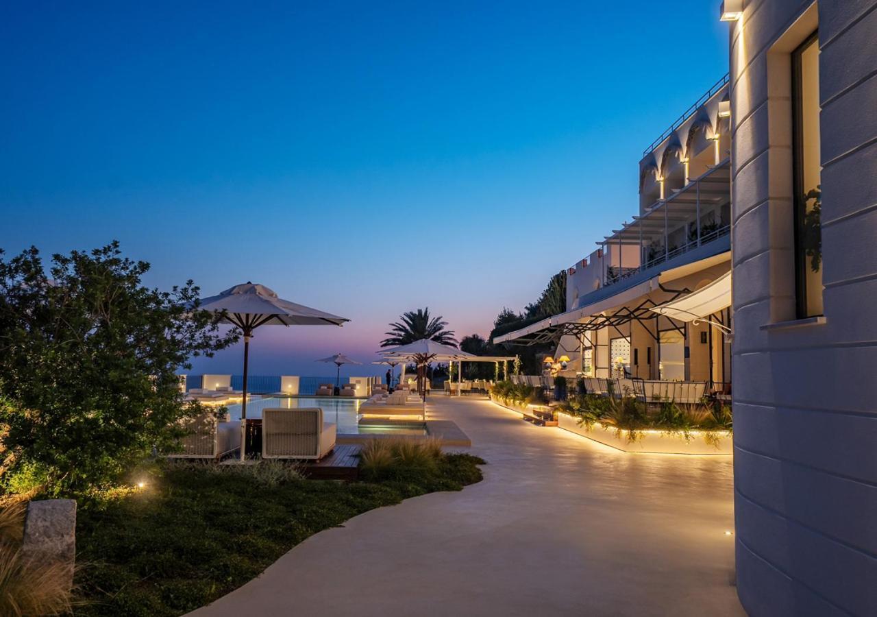 Furore Grand Hotel Екстериор снимка